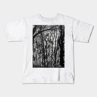 'BLACK TREES AGAINST GREY SKY' Kids T-Shirt